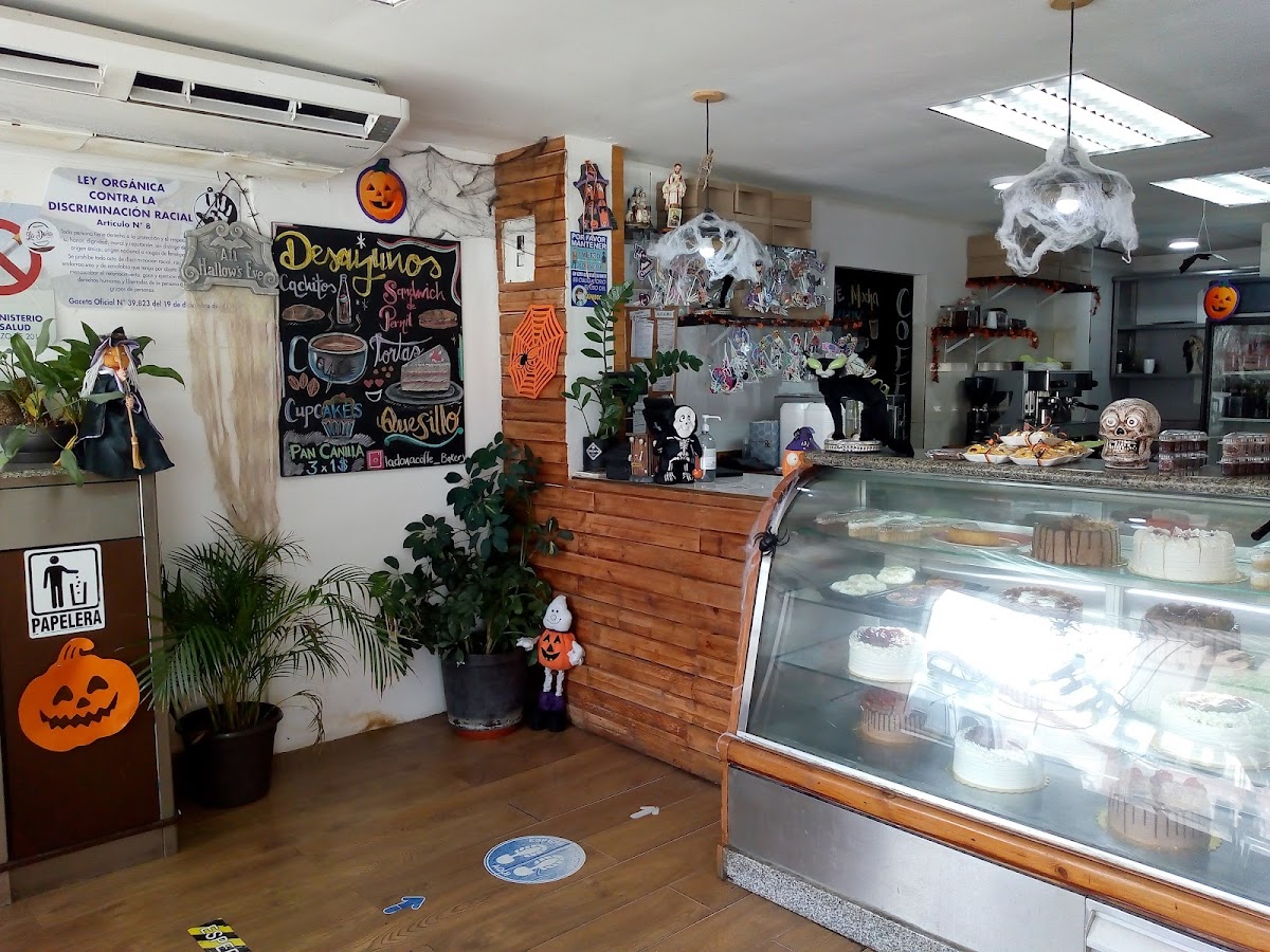 Repostería La Doña Coffee and Bakery