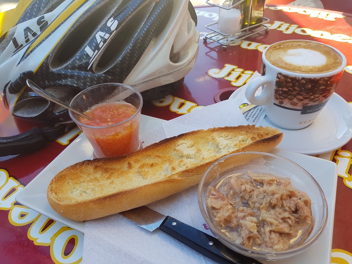 Cafetería La Fuente - 5