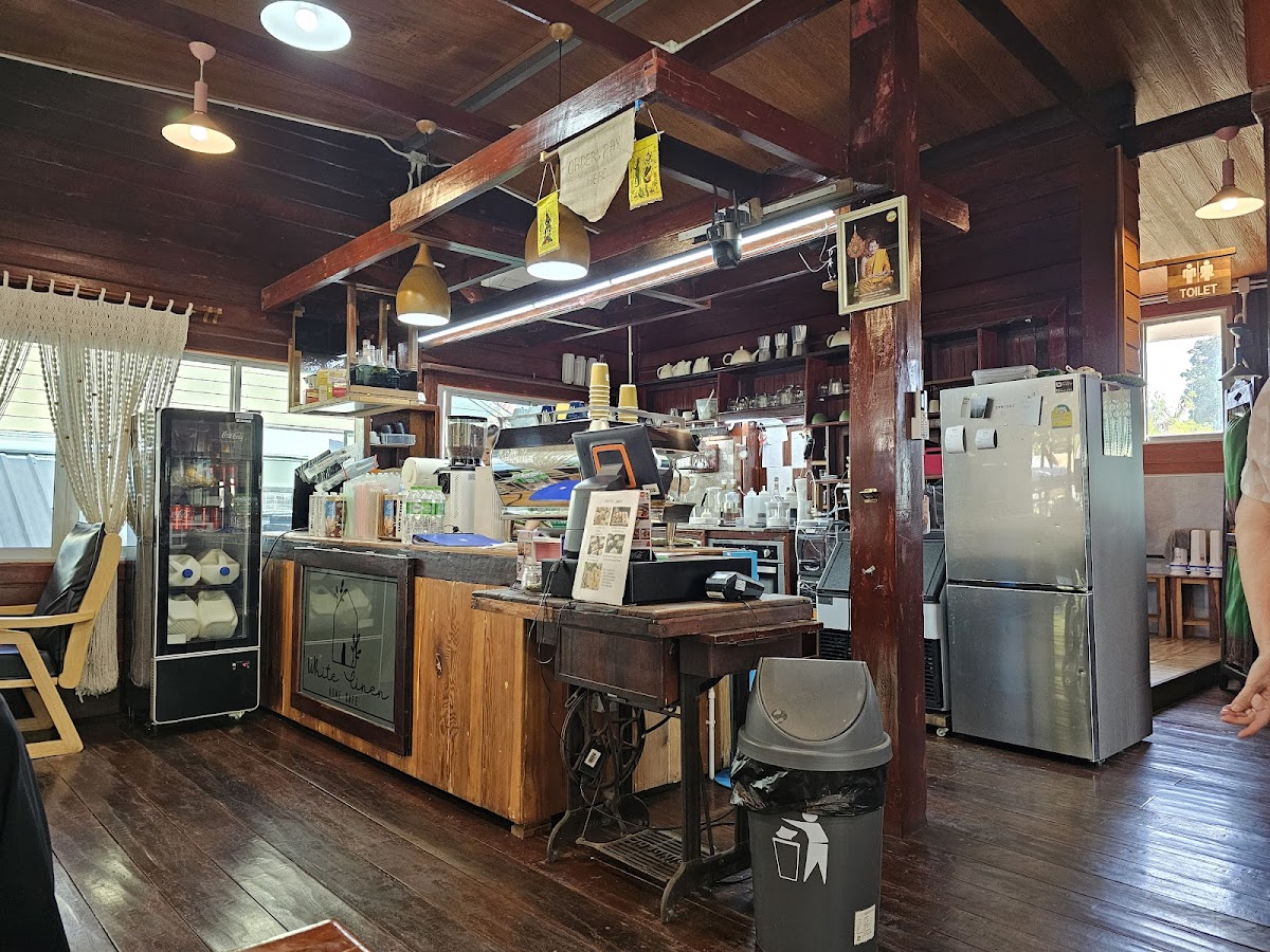 White Linen Home Cafe-ไวท์ ลินิน โฮม คาเฟ่