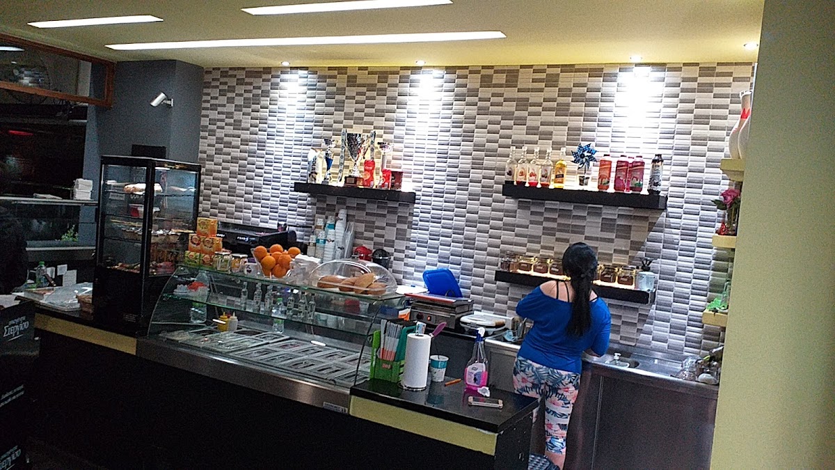 Strike Food & Coffee