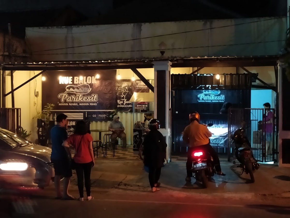 Kue Balok Parikesit Pasuruan dan Kopi Gezzit Pasuruan