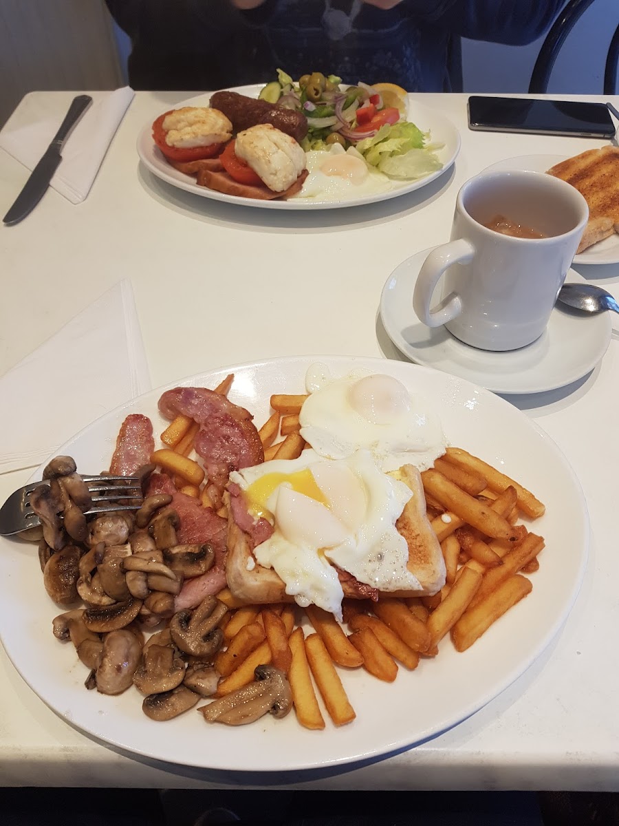 Cafe Euro - 7