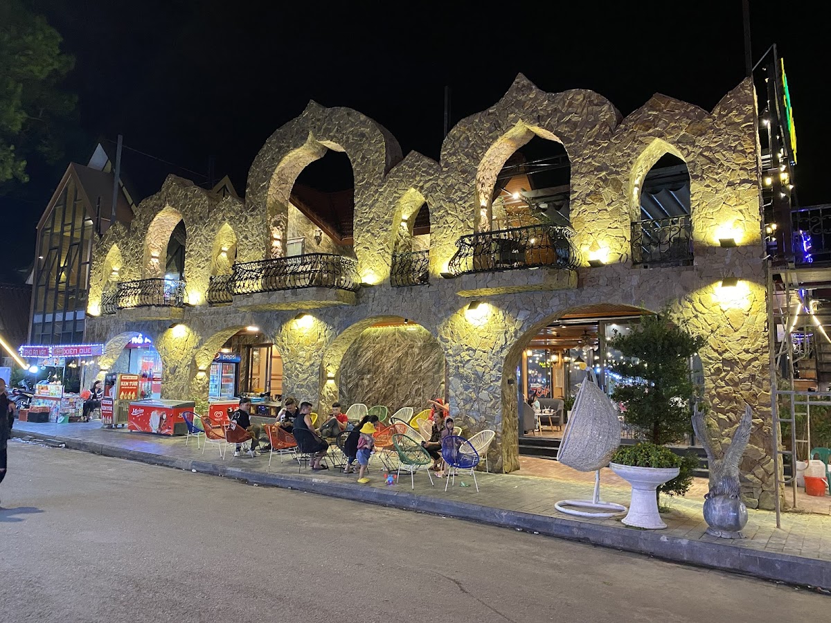 Khánh Huyền Coffee - 3