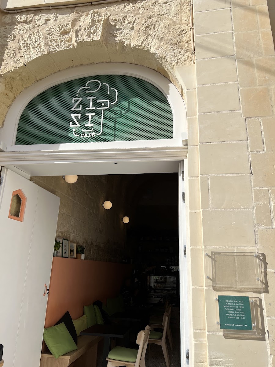 Zizi cafe