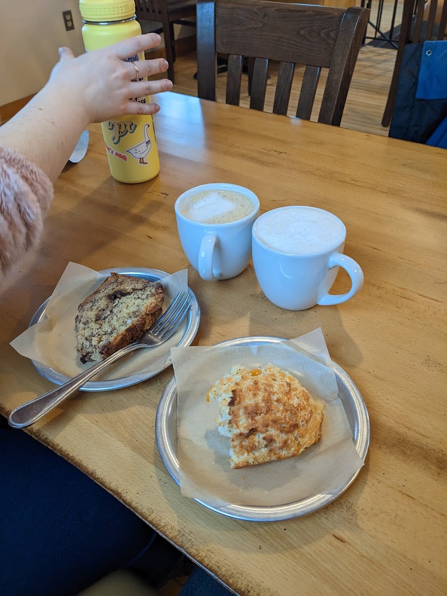 Shiny Moon Cafe - 5