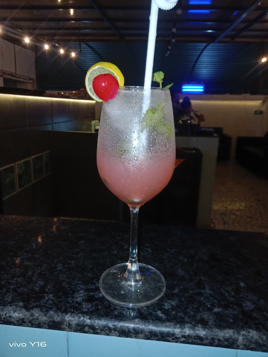 ROYAL CAFE & RESTRO - 5