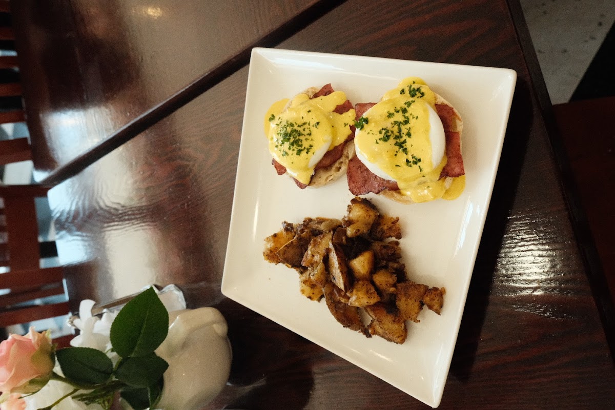 Yosi's Café - 2