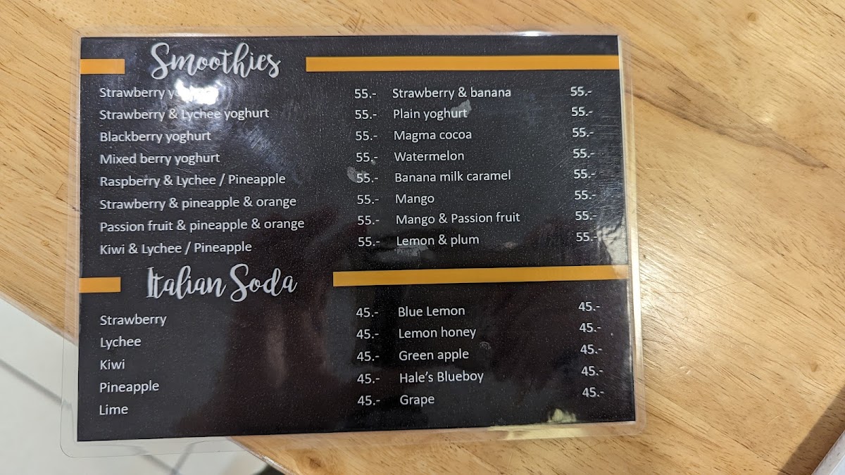 Chuenjai Alley Cafe - 3