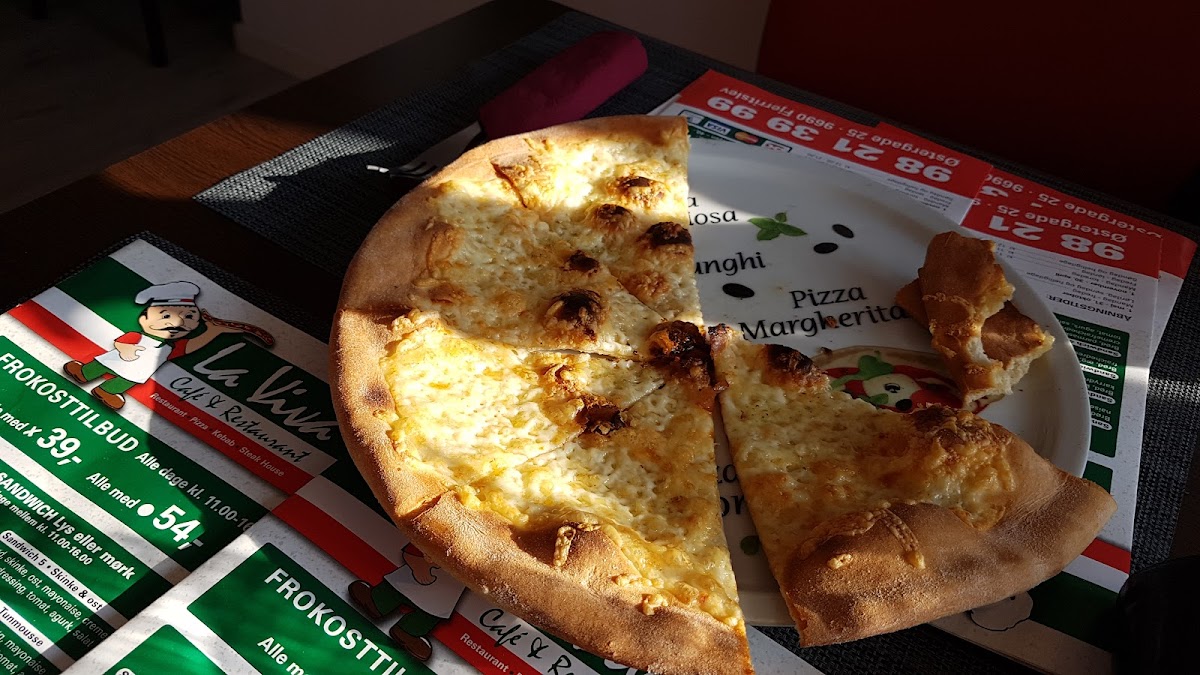 La Viva Cafe & Restaurant - 7