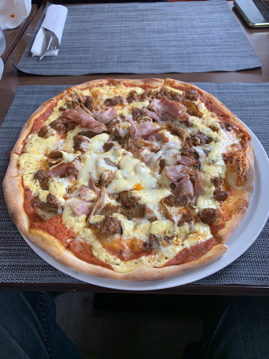 La Viva Cafe & Restaurant - 3