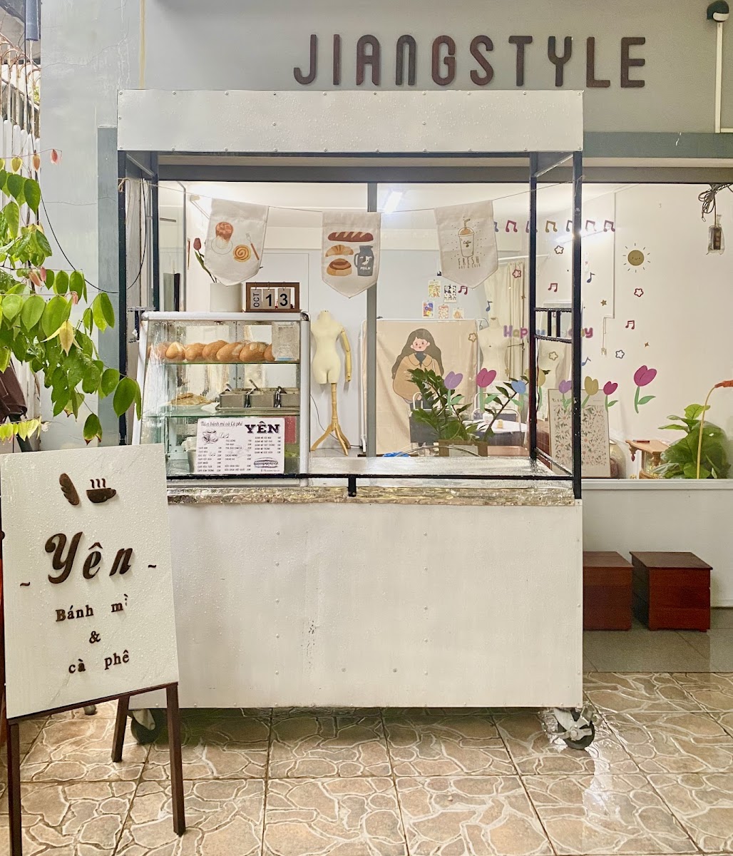 Yên bánh mì & cà phê