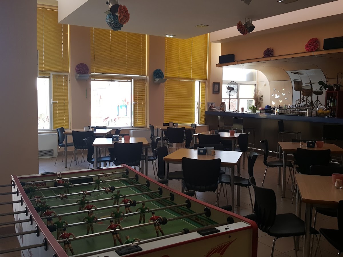 Cafeteria Casa Cultura Villacedre - 4