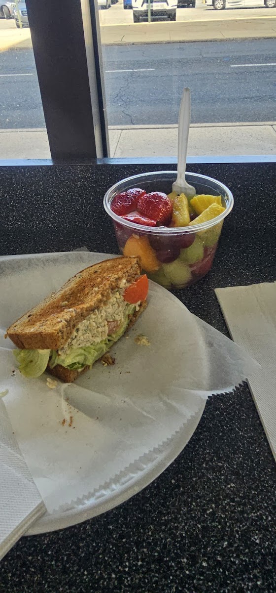 Salad Bowl Cafe - 5