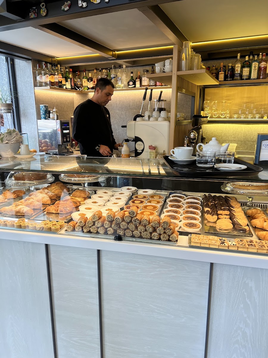 Cucca Panini e Caffè - 4