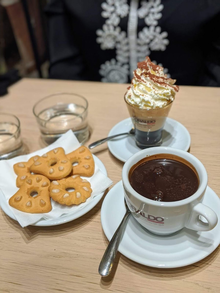 Cucca Panini e Caffè - 6
