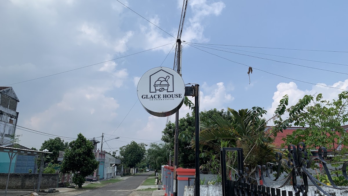 Glace House Ice Cream and Coffee - 4