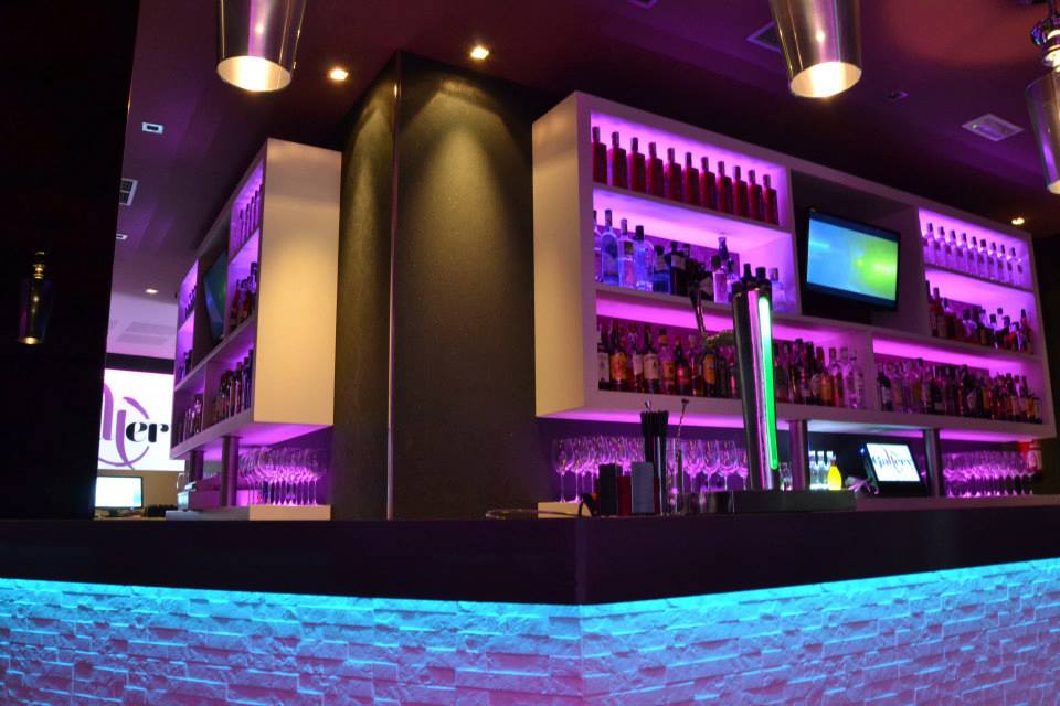 Gallery Cafe & Copas - 2