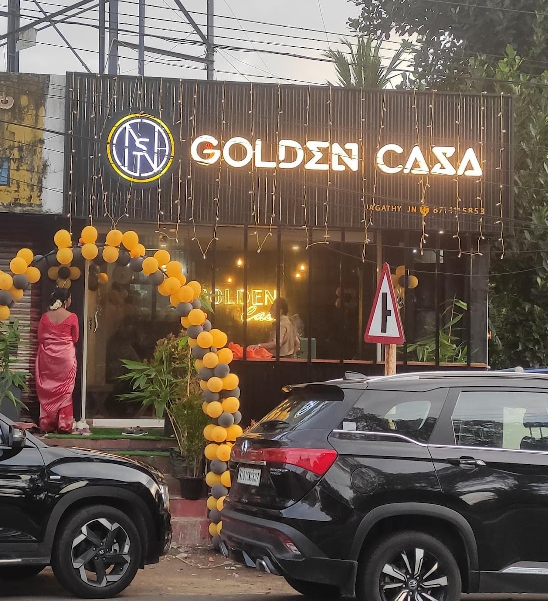 Golden Casa café