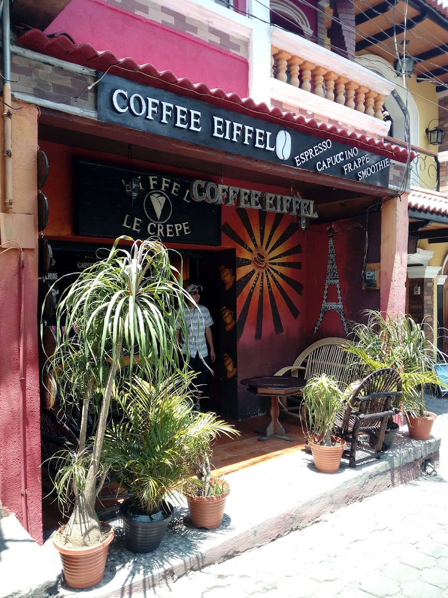 Coffee Eiffel Le Crepe