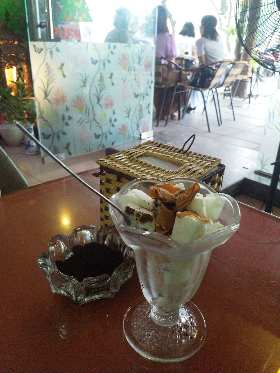 New Life Coffee Shop - 7