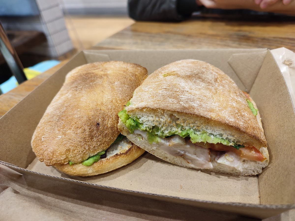 Trader & Co Cafe - 2