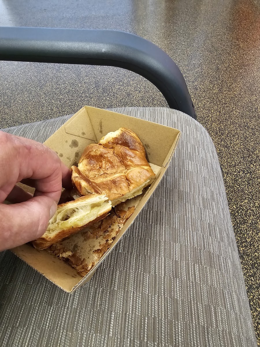 Trader & Co Cafe - 8