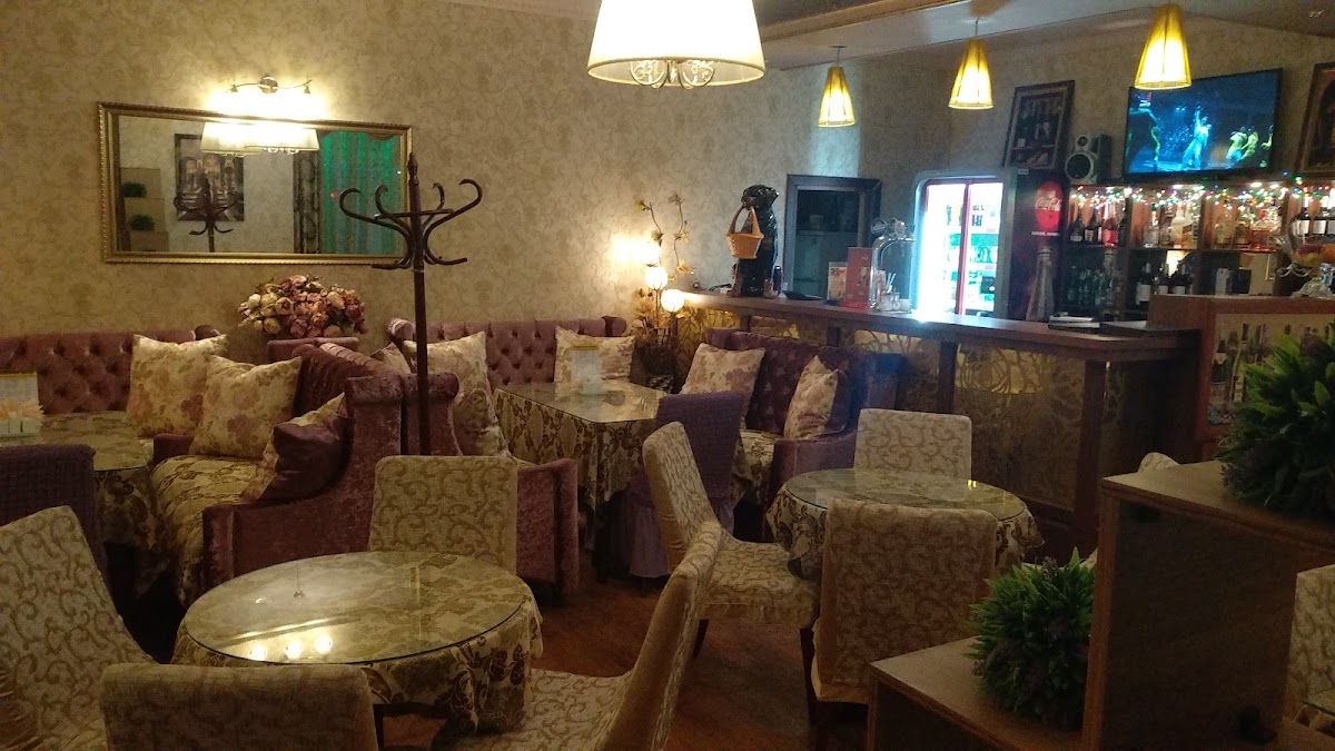 Tsentral'noye, Kafe - 3