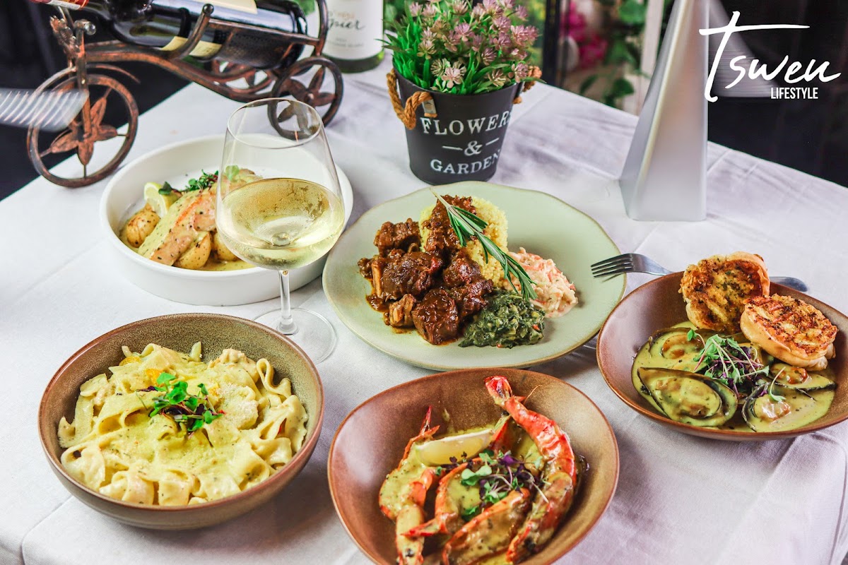 Tsweu Lifestyle Cafe