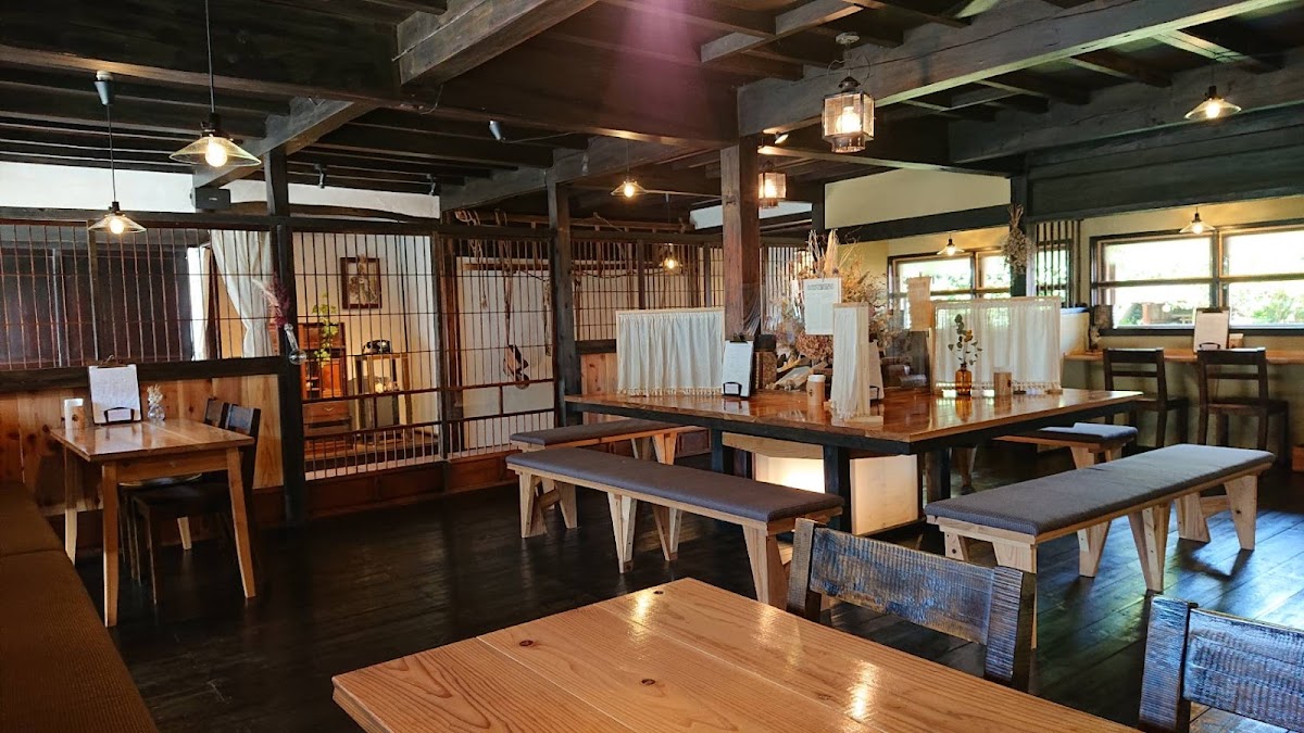 Old Folk House Cafe Kuina