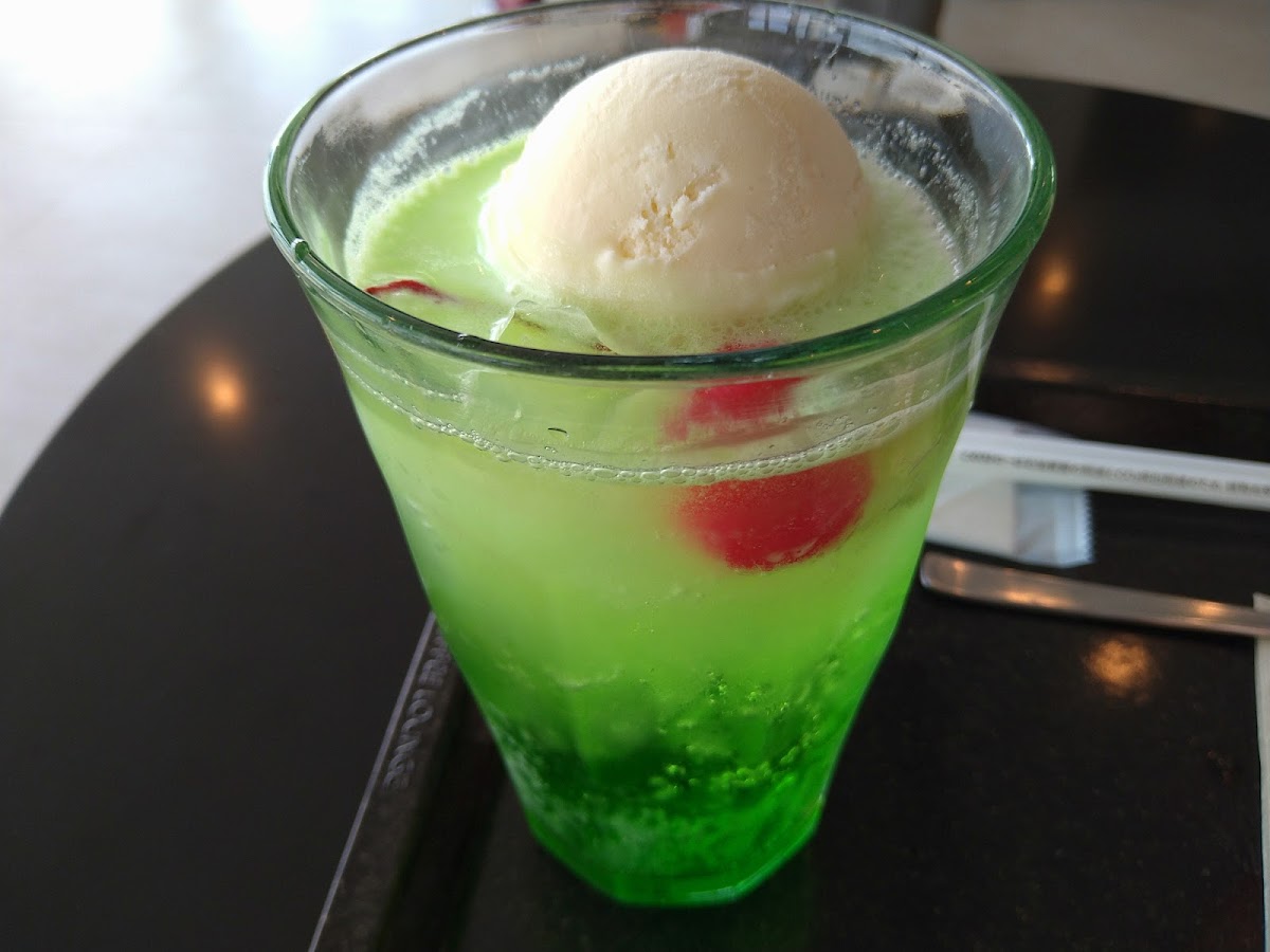 Ueshima Coffee House - Kobe Airport - 9