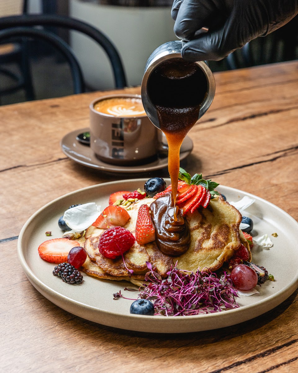 Granite & Grind Cafe - 8