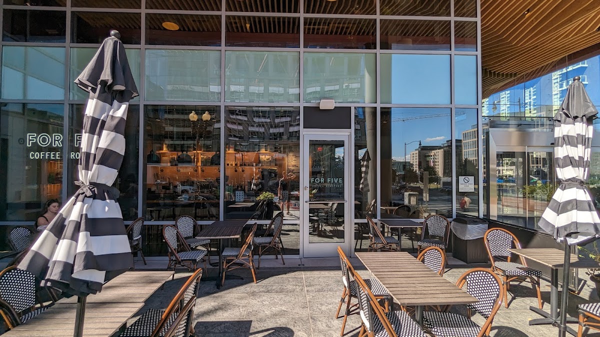 For Five Coffee @ 80M