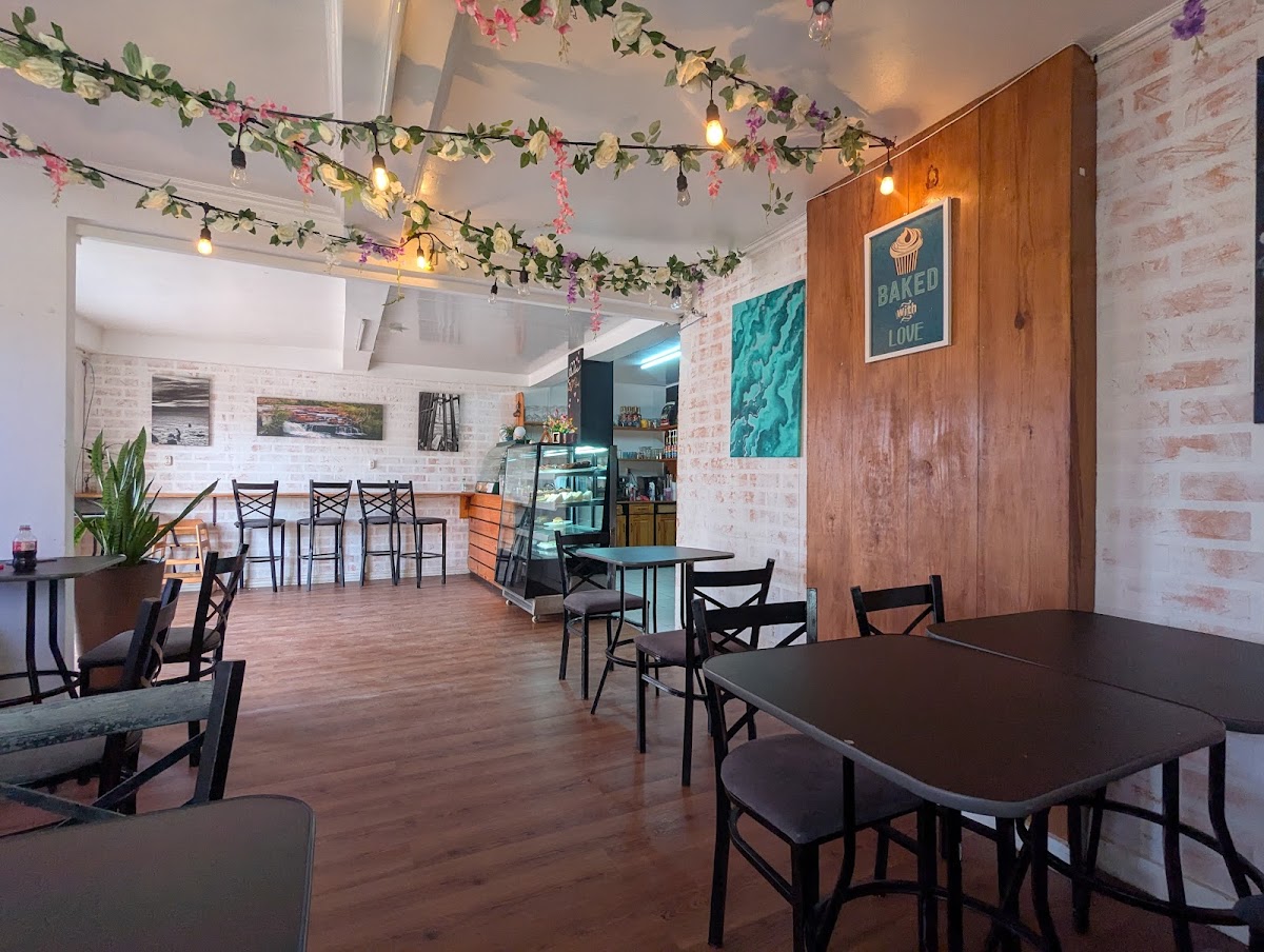 kupkakeinator Bakery & Cafe Inc.