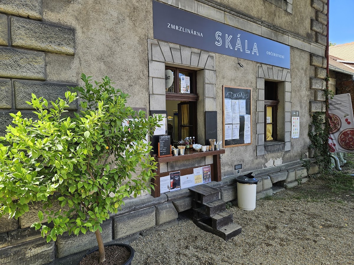 Zmrzlinárna Občerstvení Skála