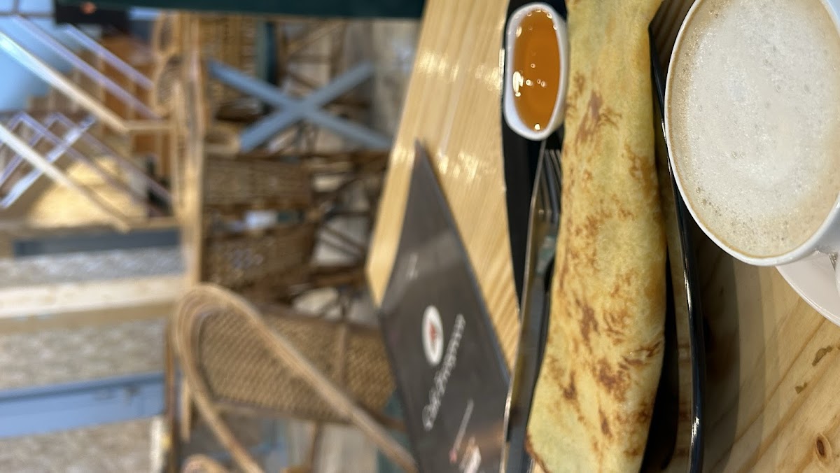 Cafe Evergreen Manali - 4