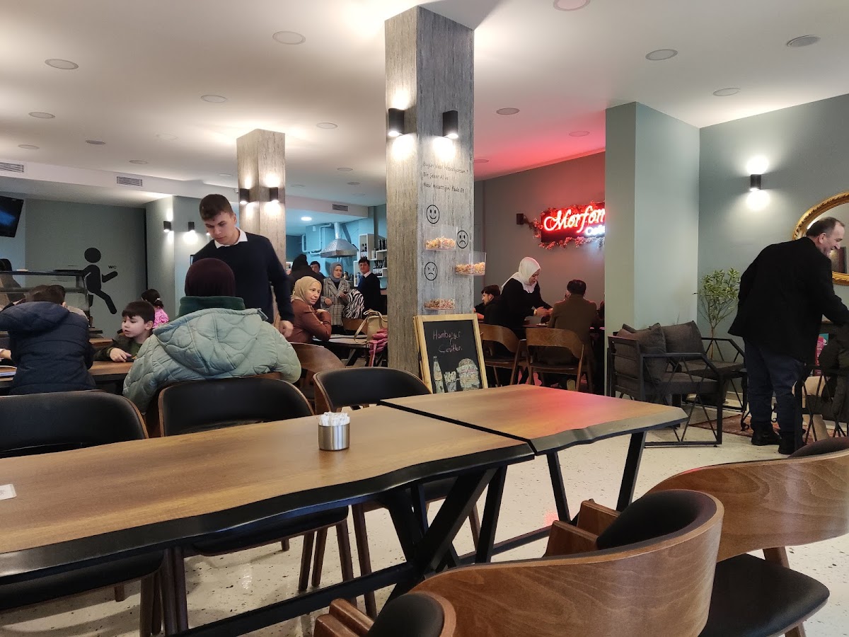 Morfom Cafe Restaurant - 6