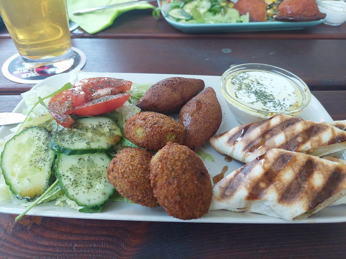 Cafe Sport Bavaria - 6