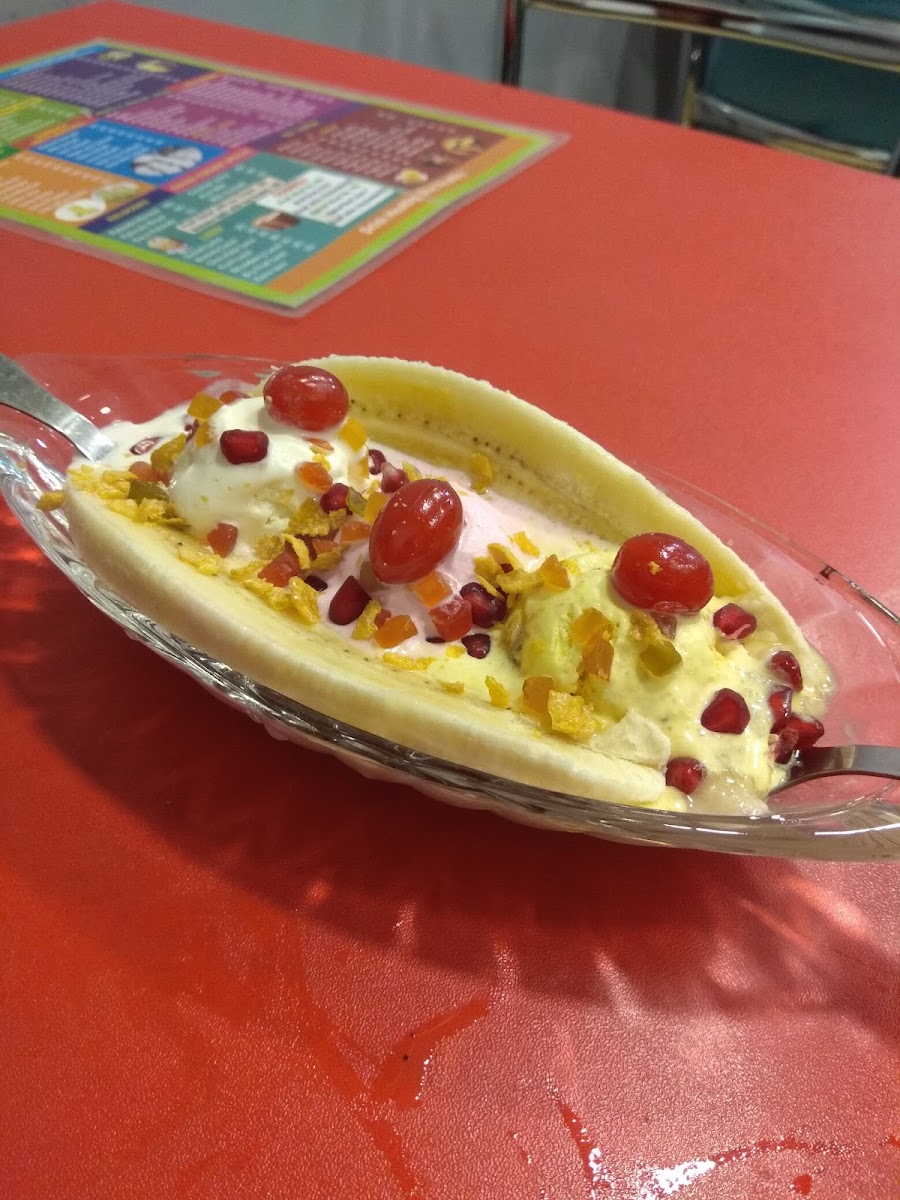 Cocos Corner cafe - 8