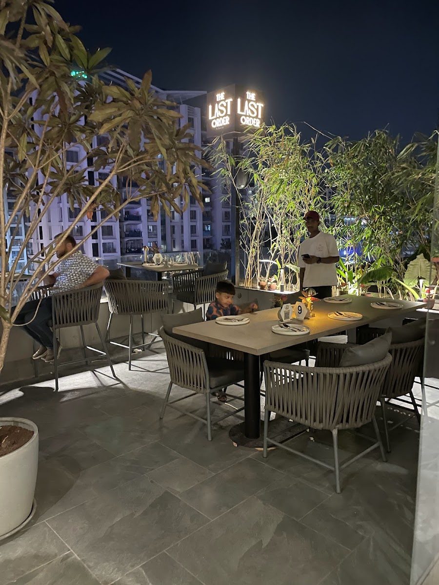 The Last Order by Engine Cafe