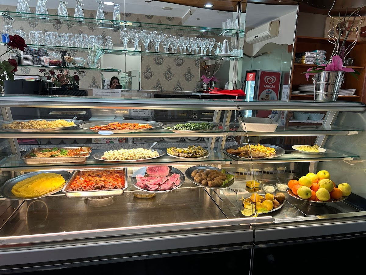 Incontro (Rendezvous) Café