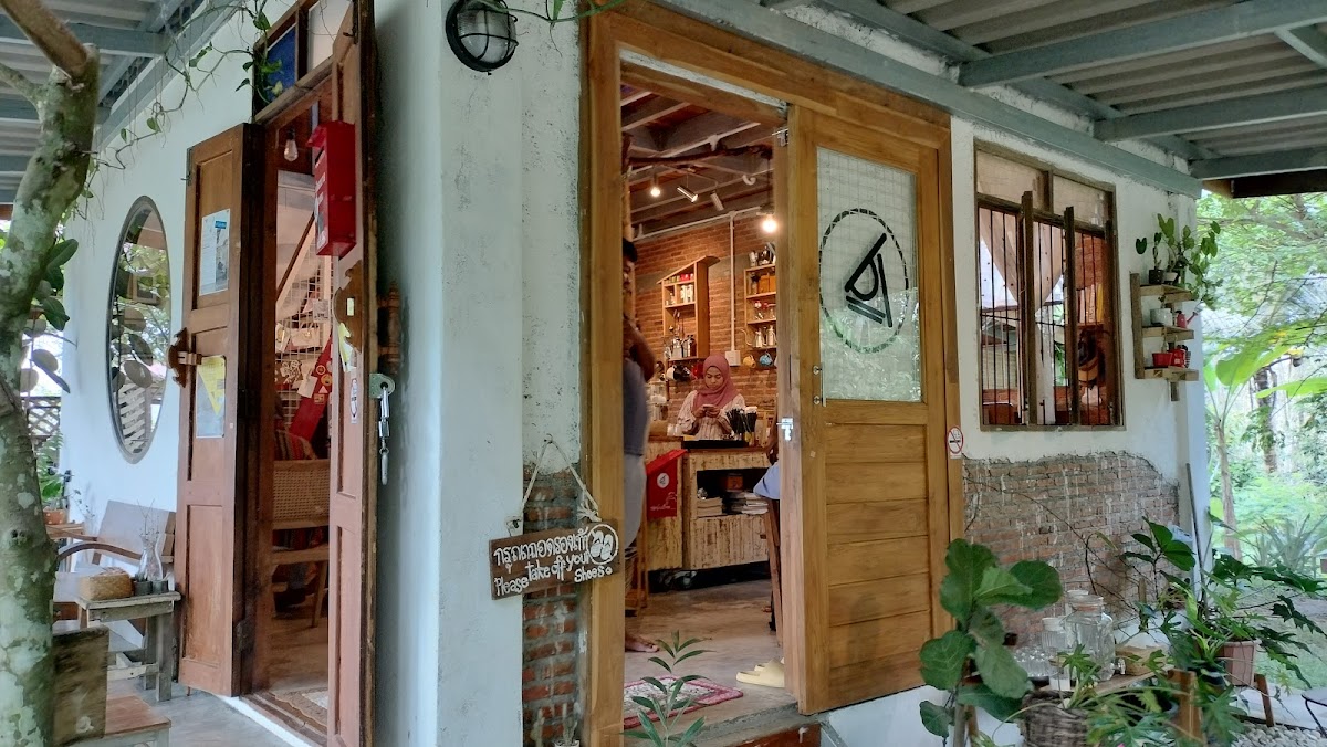 Backyard Roaster Cafe’