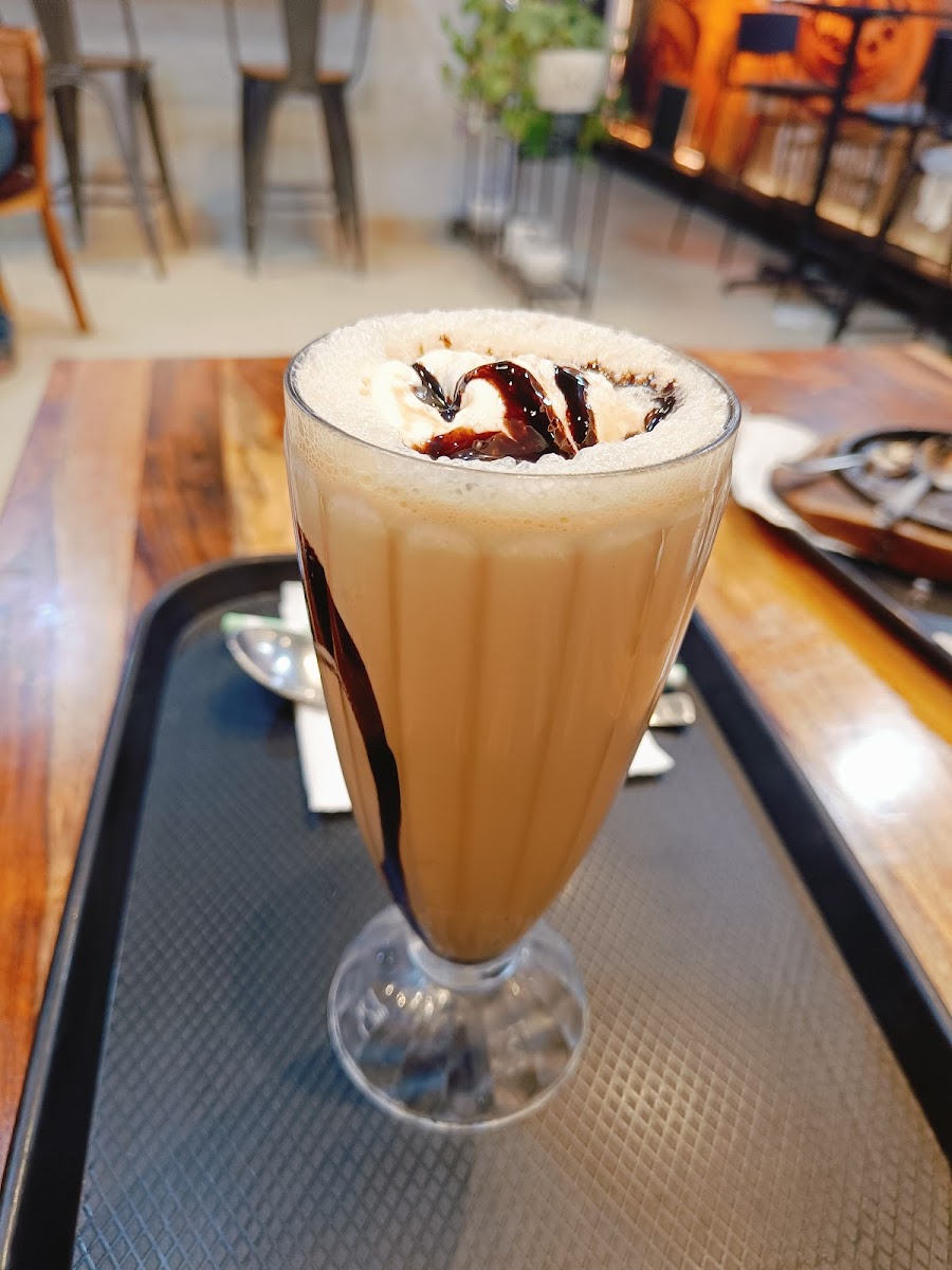 Cafe Foolish Foxx - 5