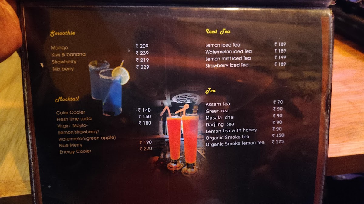 HOLIDAY CAFÉ &! Holiday Home Stay - 8