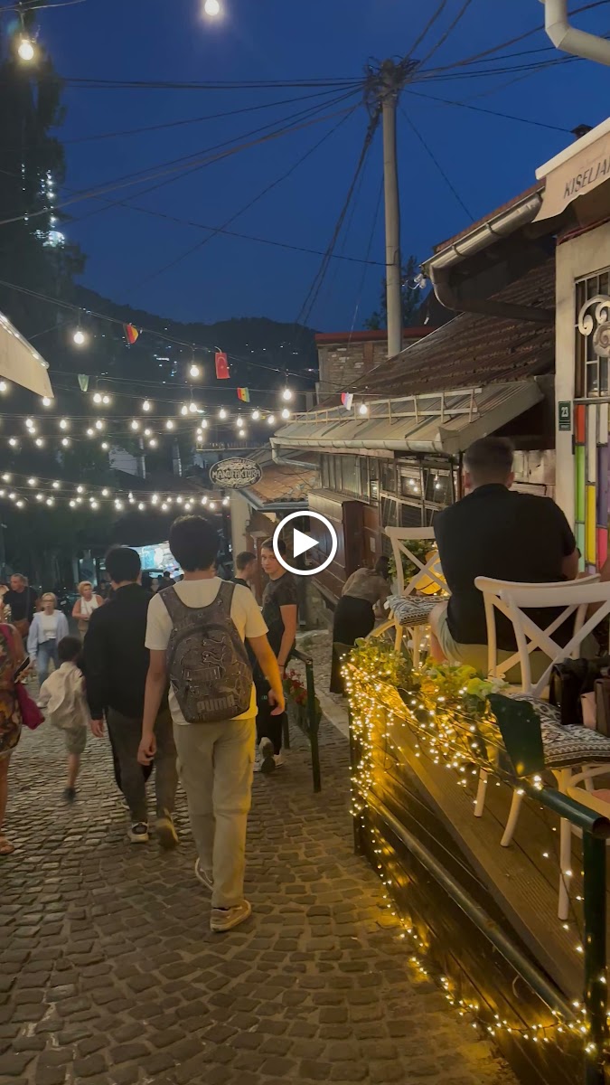 Hanuma 2d Coffe & More - 2