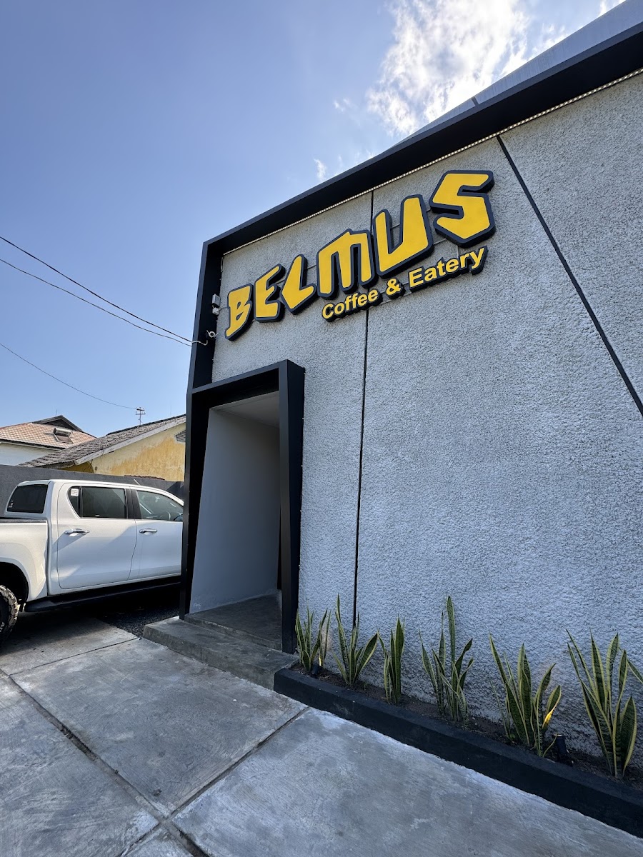 Belmus Coffee & Eatery