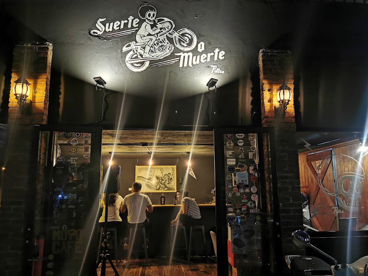 Suerte o Muerte moto café