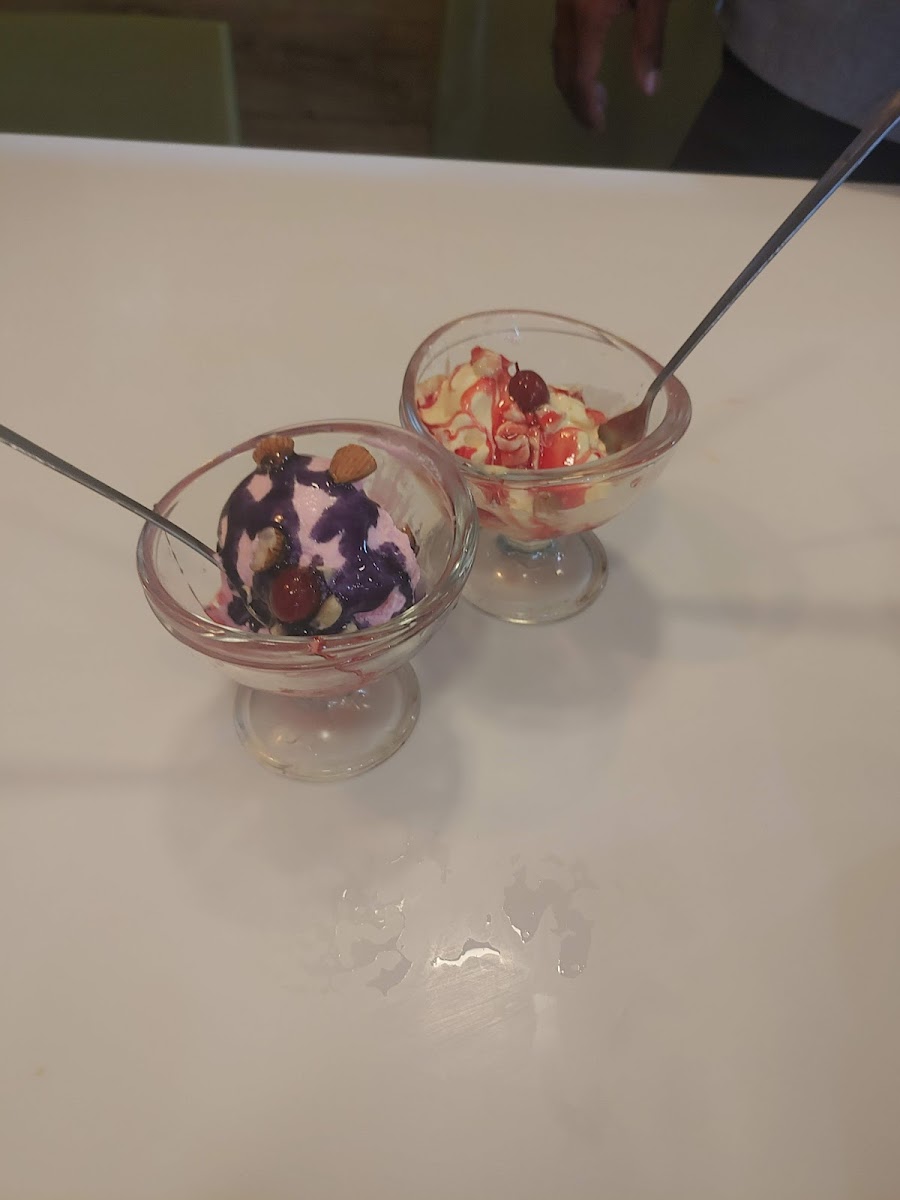 Fruitzee Healthspot Cafe - 9