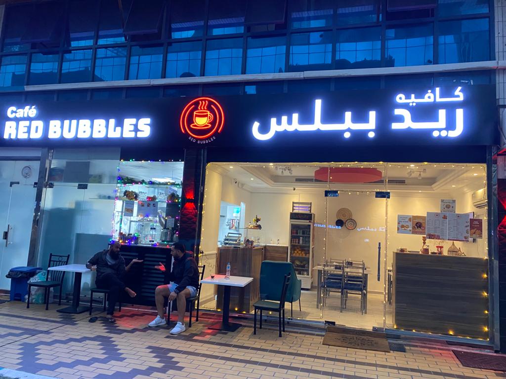 Red Bubbles Café