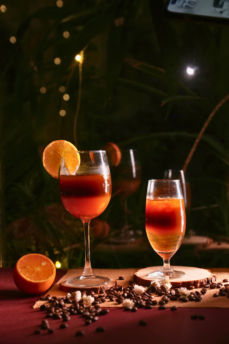 Alora Cafe & Patisserie - 4