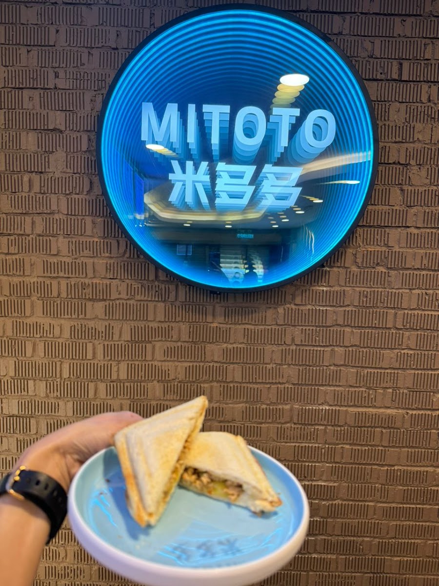 Mitoto Cafe - 9